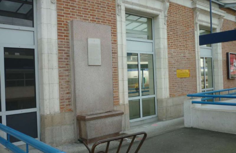 Plaque Cheminots Gare de Quimper