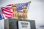 Monument John E. Tucker